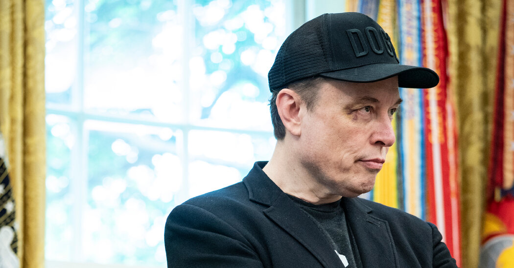 Musk drukt ’spijt‘ uit over zijn kritiek op Trump