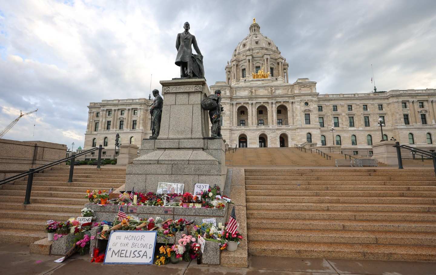Wie roept na de koelbloedige schietpartijen in Minnesota?